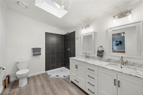 64 Periwinkle Drive Olmsted Twp OH 44138