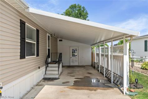64 Periwinkle Drive Olmsted Twp OH 44138
