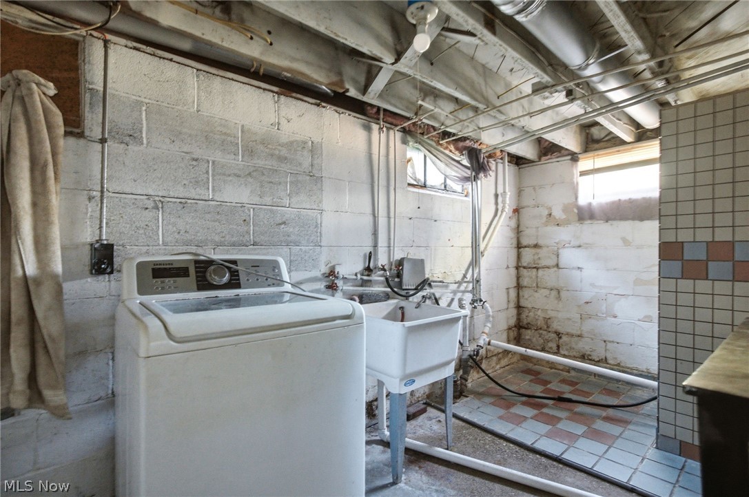 1222 W 18th Street Lorain OH 44052