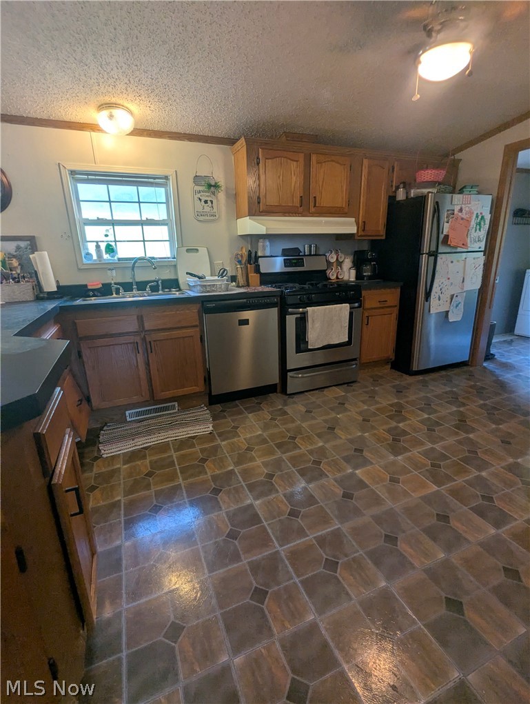 17960 Raven Road Salesville OH 43778