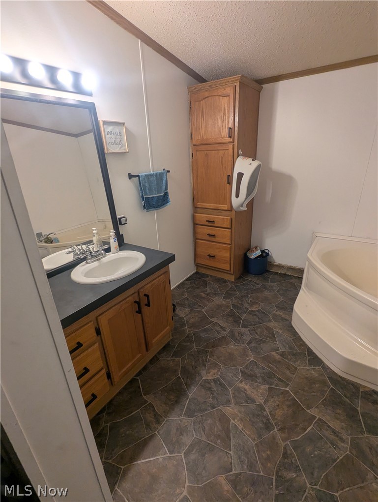 17960 Raven Road Salesville OH 43778