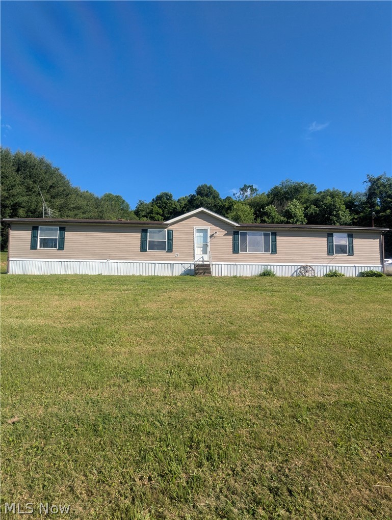 17960 Raven Road Salesville OH 43778