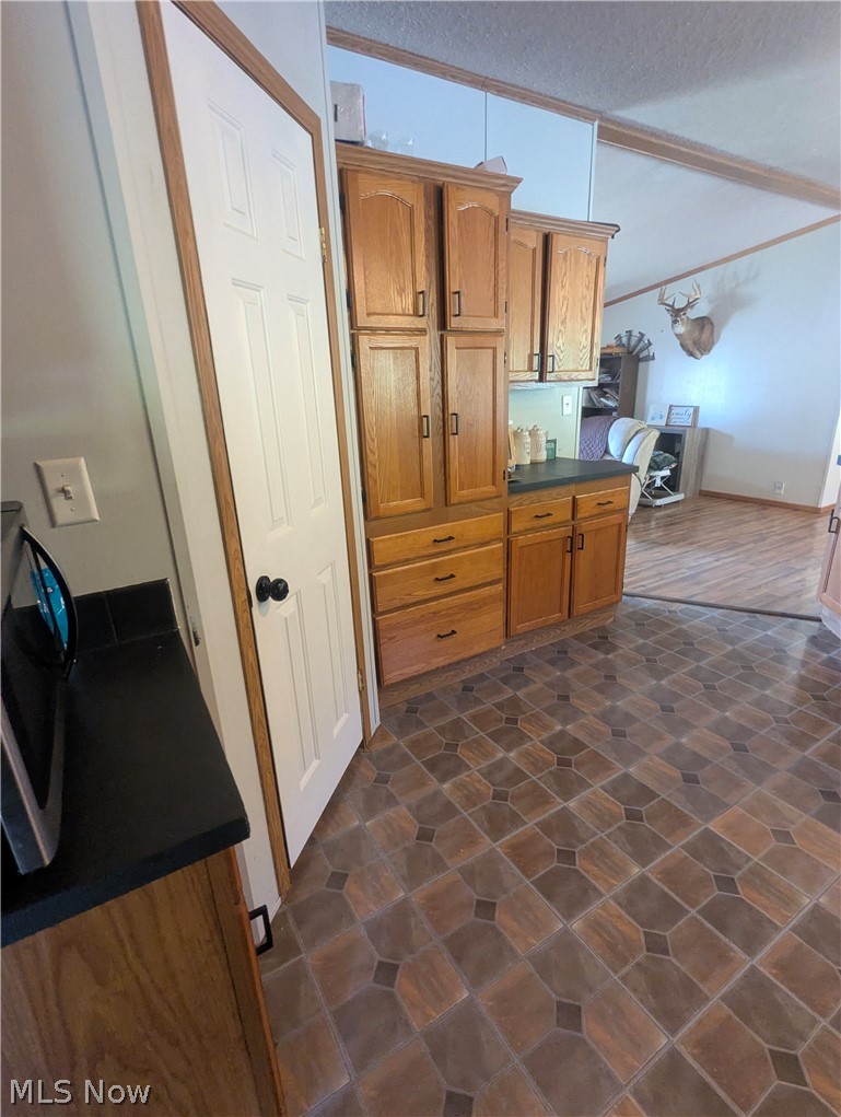17960 Raven Road Salesville OH 43778