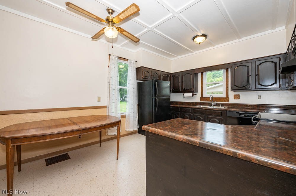 459 S Union Avenue Salem OH 44460