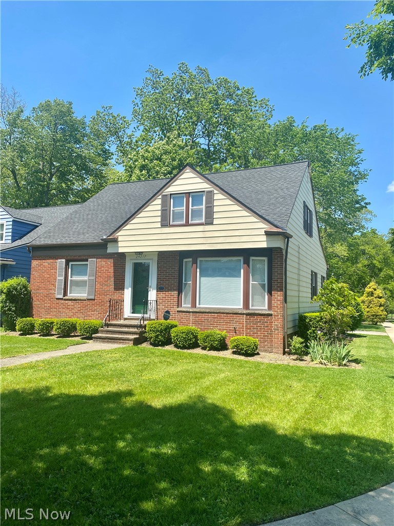 24217 Woodway Road Beachwood OH 44122