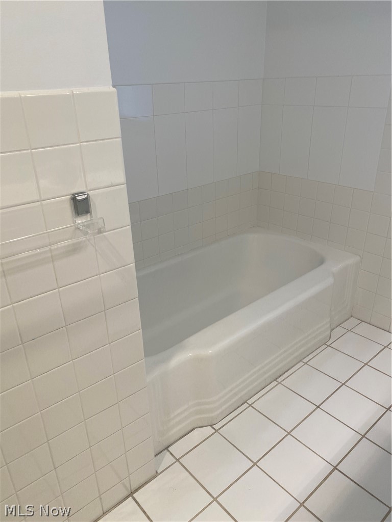 24217 Woodway Road Beachwood OH 44122