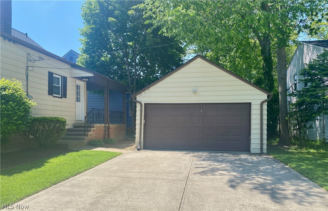 24217 Woodway Road Beachwood OH 44122