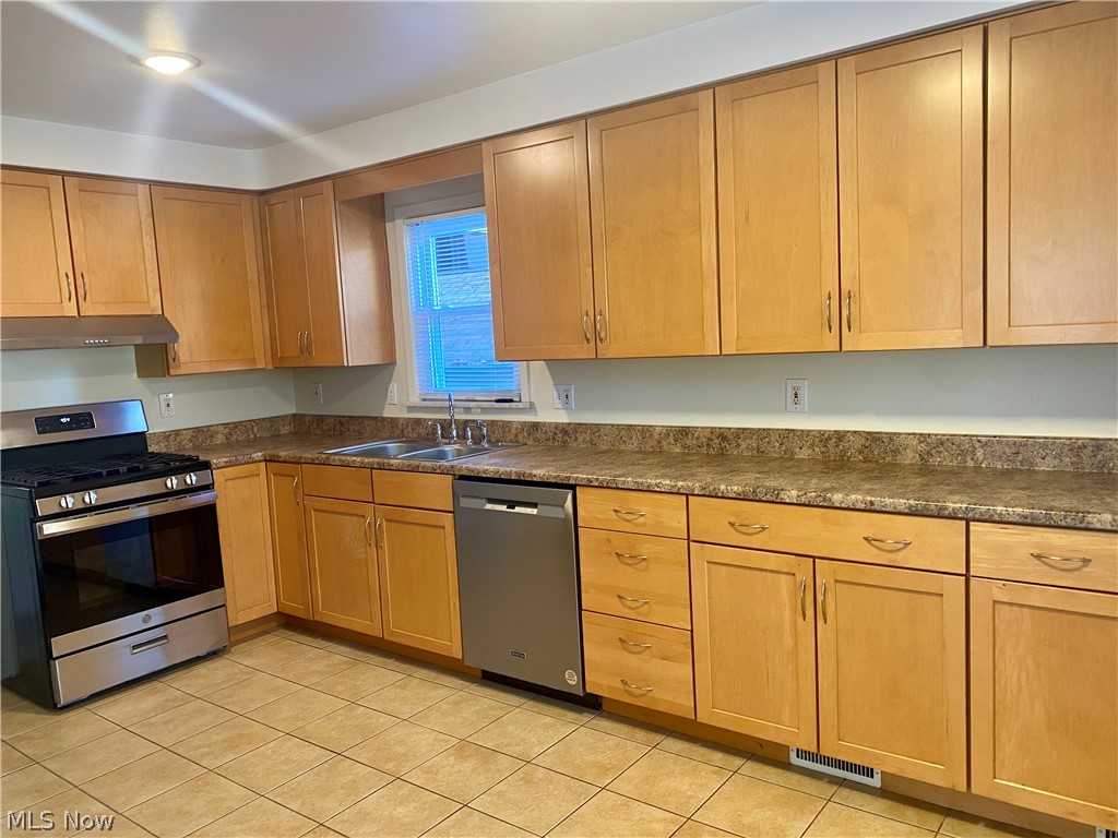 24217 Woodway Road Beachwood OH 44122