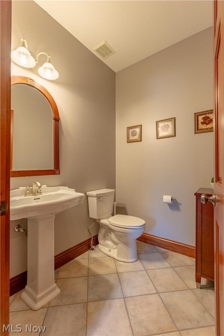 2669 Carrington Street NW North Canton OH 44720