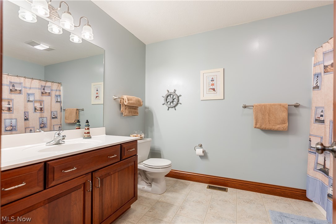 2669 Carrington Street NW North Canton OH 44720