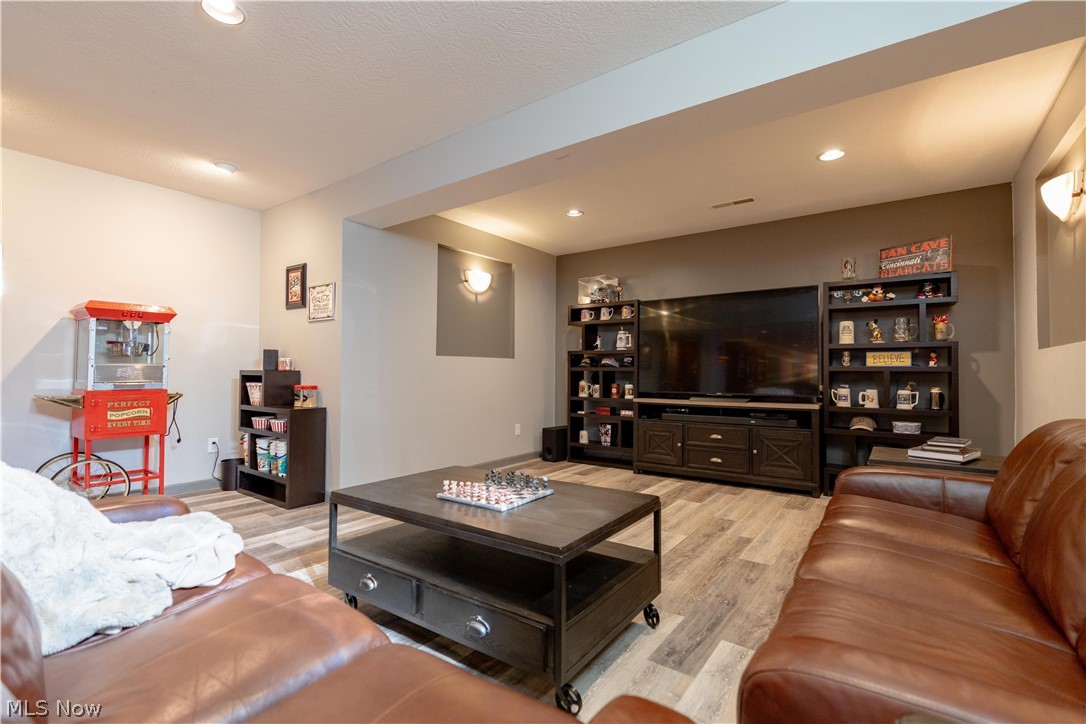 2669 Carrington Street NW North Canton OH 44720
