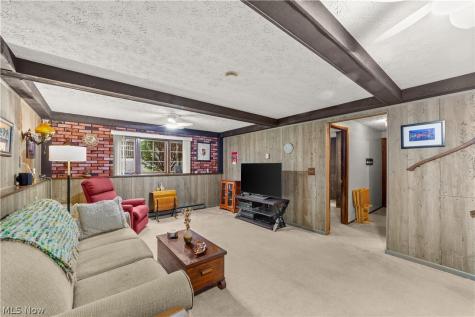 176 Pinewood Drive Elyria OH 44035