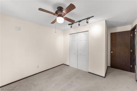 176 Pinewood Drive Elyria OH 44035