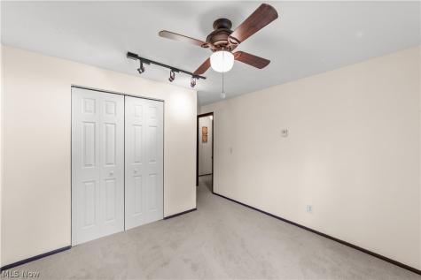 176 Pinewood Drive Elyria OH 44035
