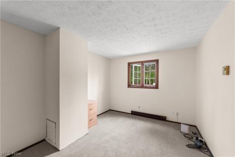 176 Pinewood Drive Elyria OH 44035