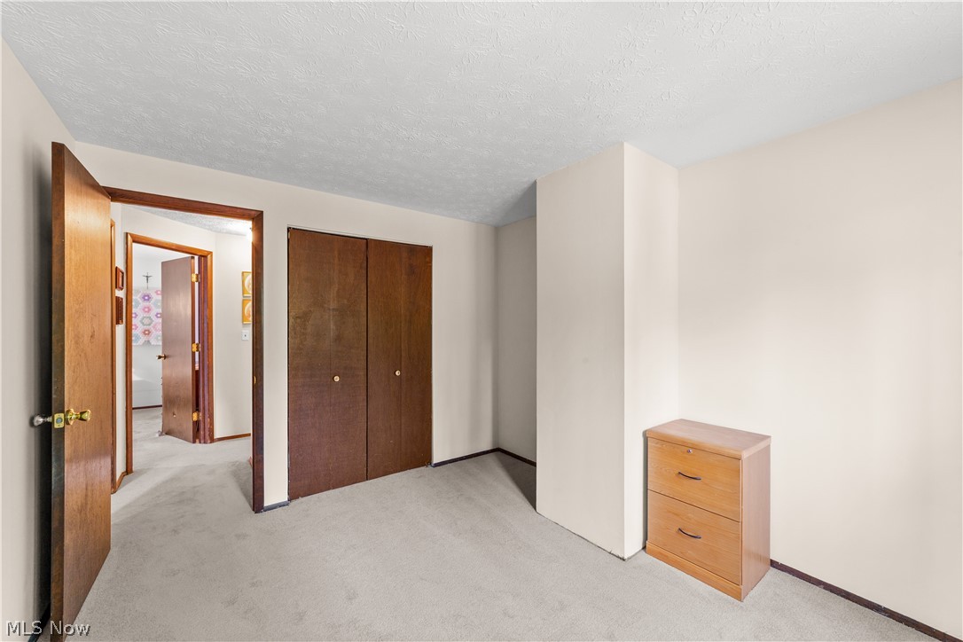 176 Pinewood Drive Elyria OH 44035