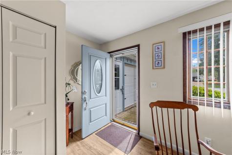 176 Pinewood Drive Elyria OH 44035