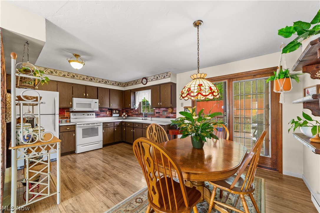 176 Pinewood Drive Elyria OH 44035