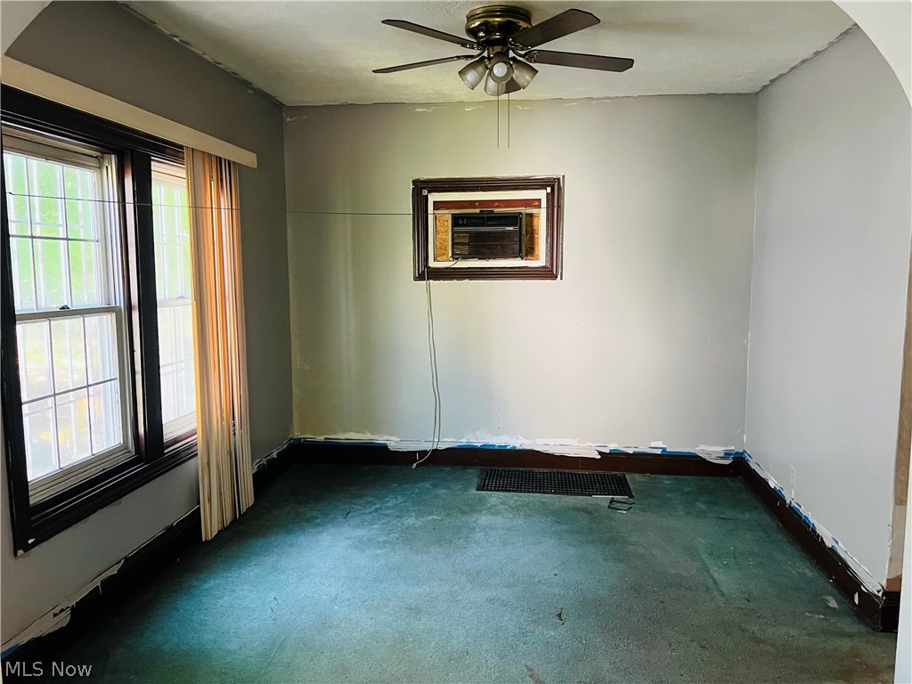 521 Elbon Avenue Akron OH 44306
