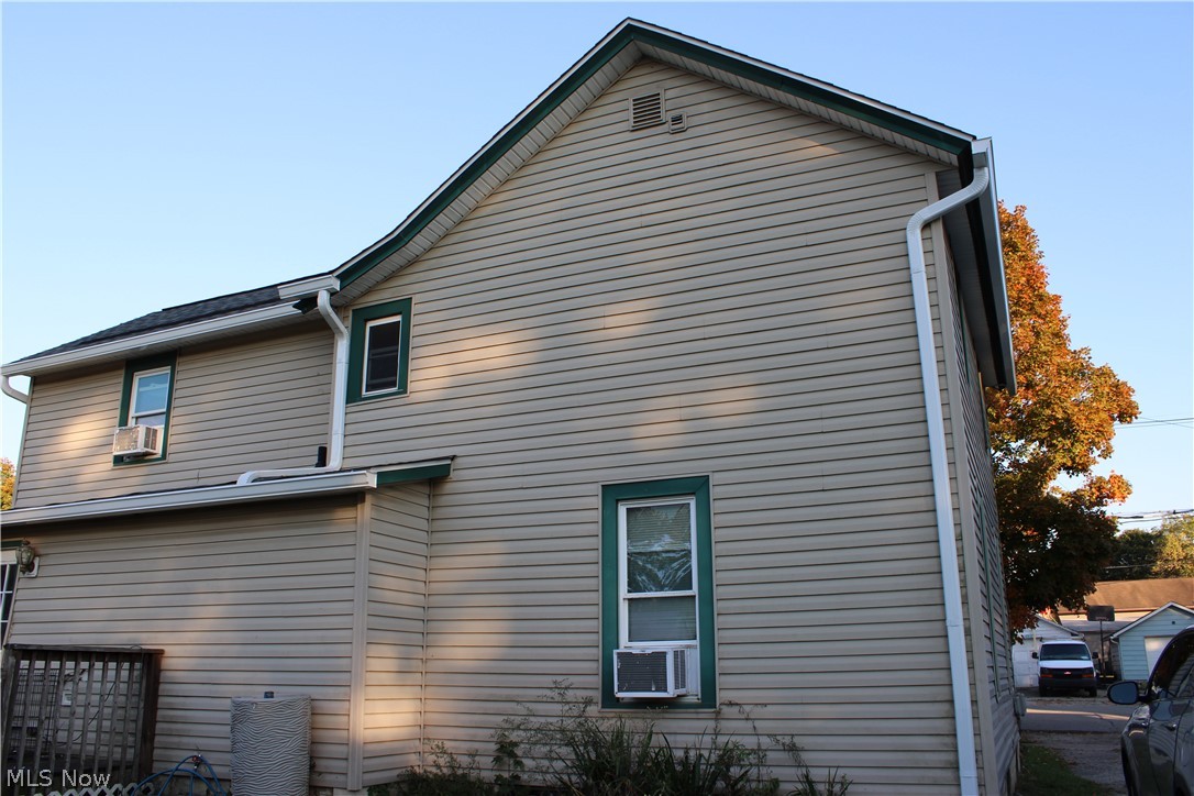 124 S Market Street Lodi OH 44254