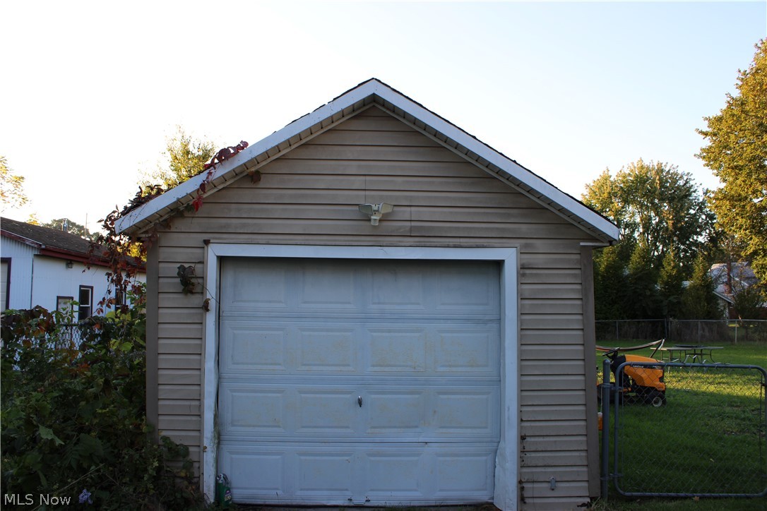 124 S Market Street Lodi OH 44254
