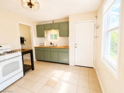 3589 W 139 Street Cleveland OH 44111