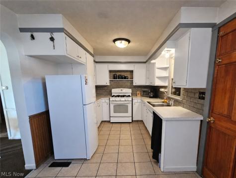 139 N Richview Avenue Youngstown OH 44509