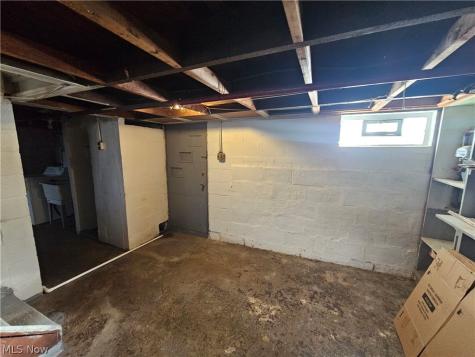 139 N Richview Avenue Youngstown OH 44509