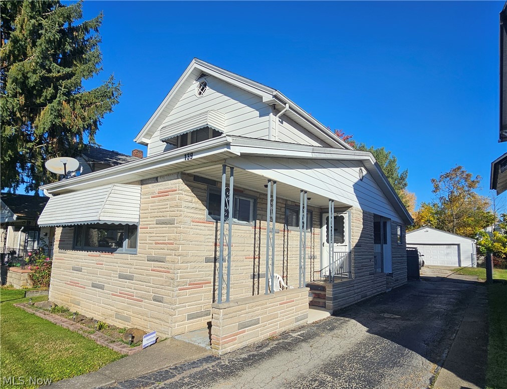 139 N Richview Avenue Youngstown OH 44509