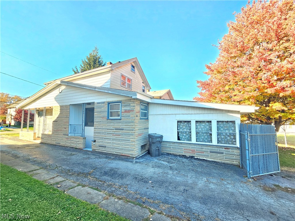 139 N Richview Avenue Youngstown OH 44509
