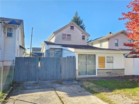 139 N Richview Avenue Youngstown OH 44509