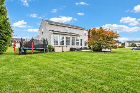 490 Cherrywood Lane Painesville OH 44077