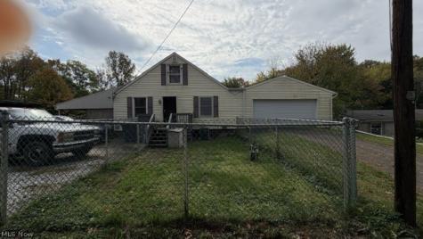 307 Ruggles Avenue SE Canton OH 44707