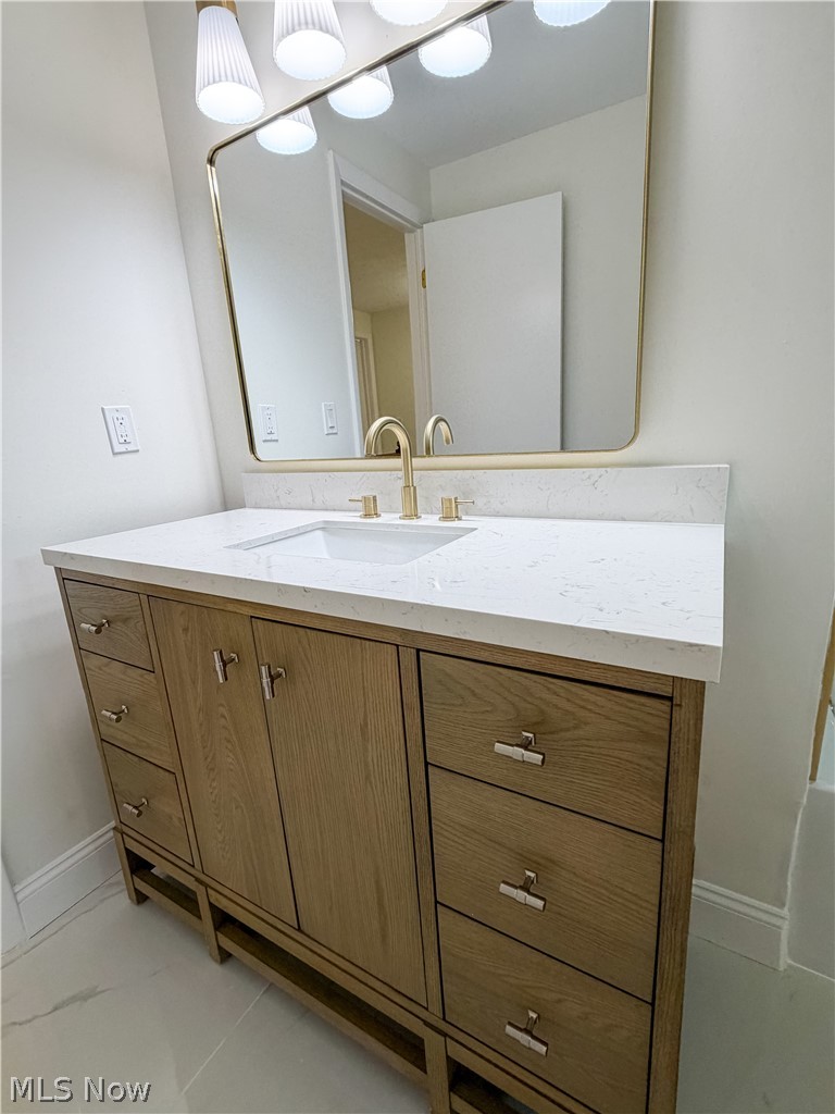 6778 Wildwood Trail Mayfield Village OH 44143