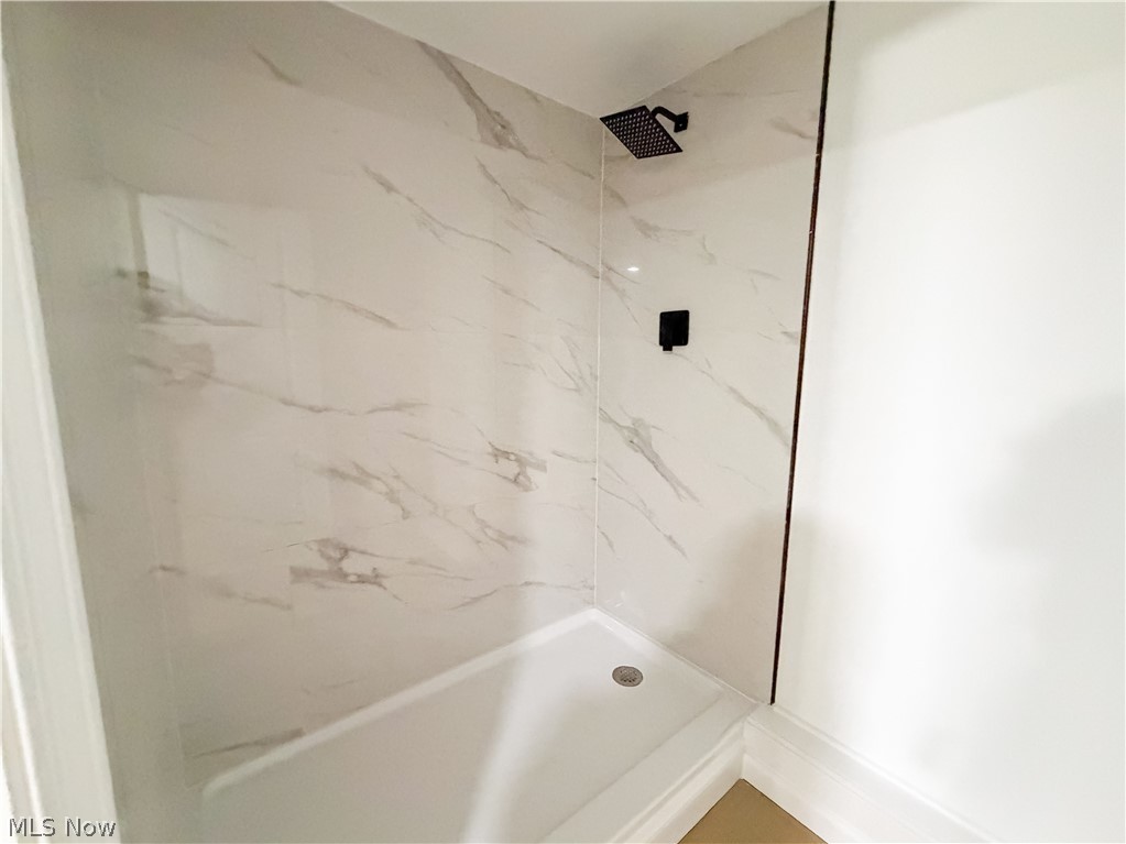 6778 Wildwood Trail Mayfield Village OH 44143