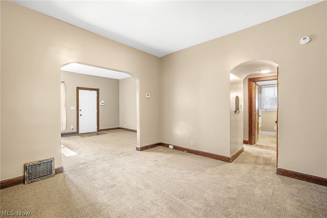 909 Brown Avenue NW Canton OH 44703