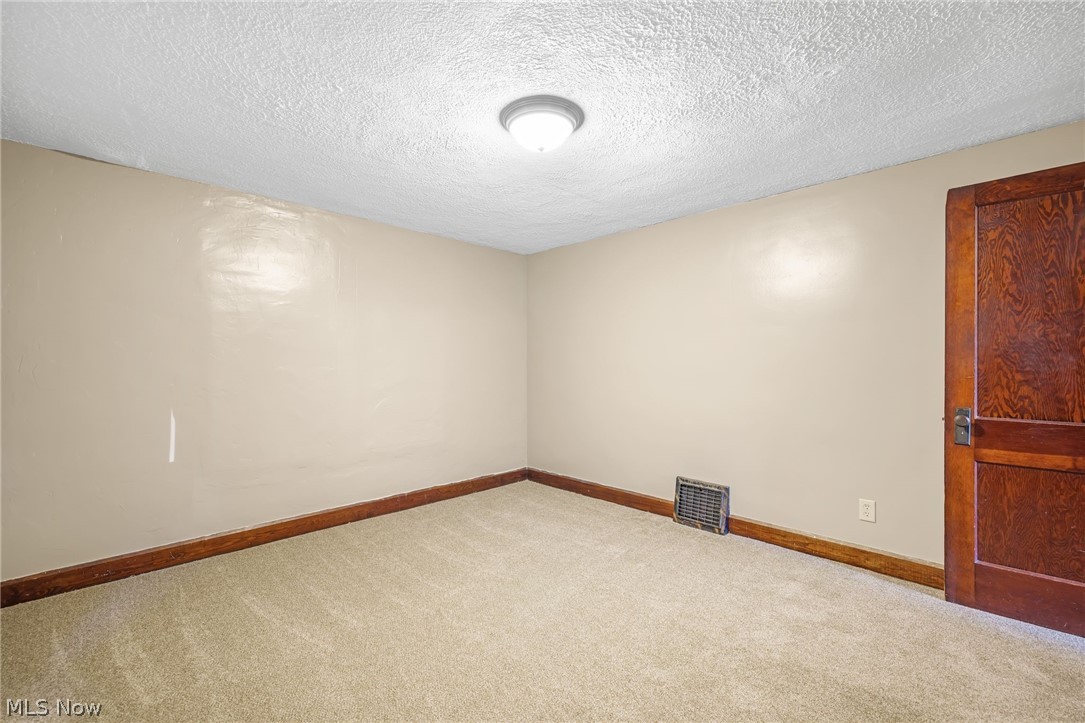 909 Brown Avenue NW Canton OH 44703