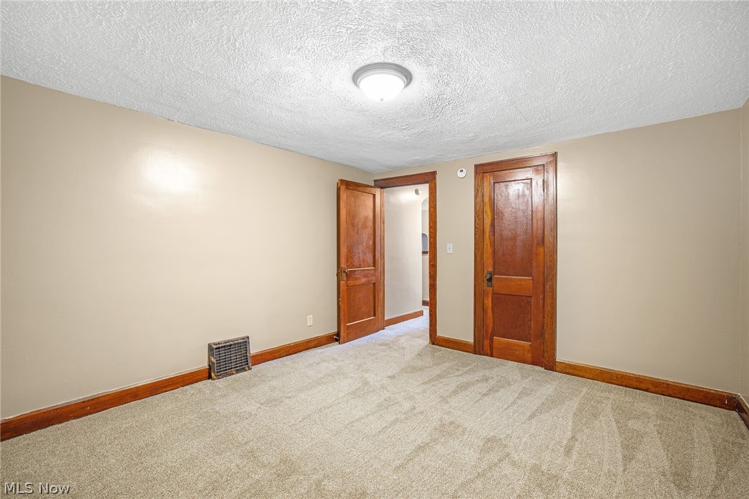909 Brown Avenue NW Canton OH 44703