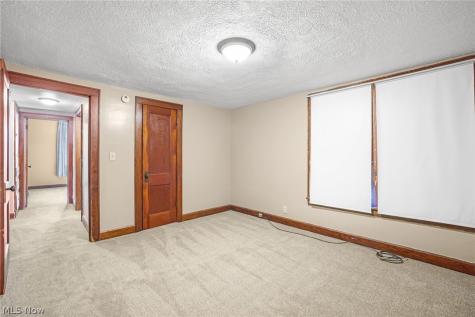 909 Brown Avenue NW Canton OH 44703