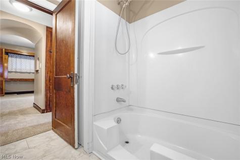 909 Brown Avenue NW Canton OH 44703