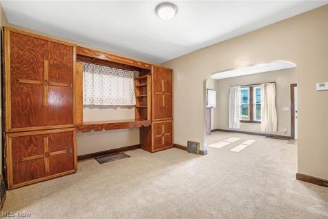 909 Brown Avenue NW Canton OH 44703