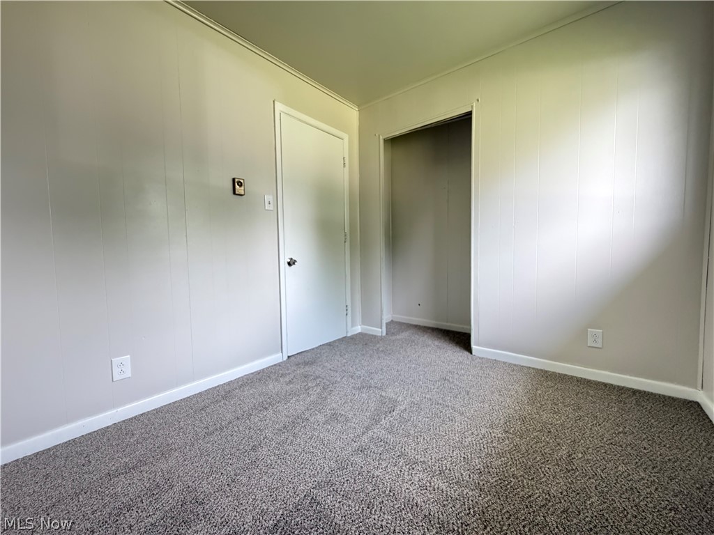 591 Chestnut Street Newcomerstown OH 43832