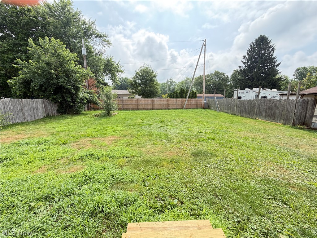 591 Chestnut Street Newcomerstown OH 43832