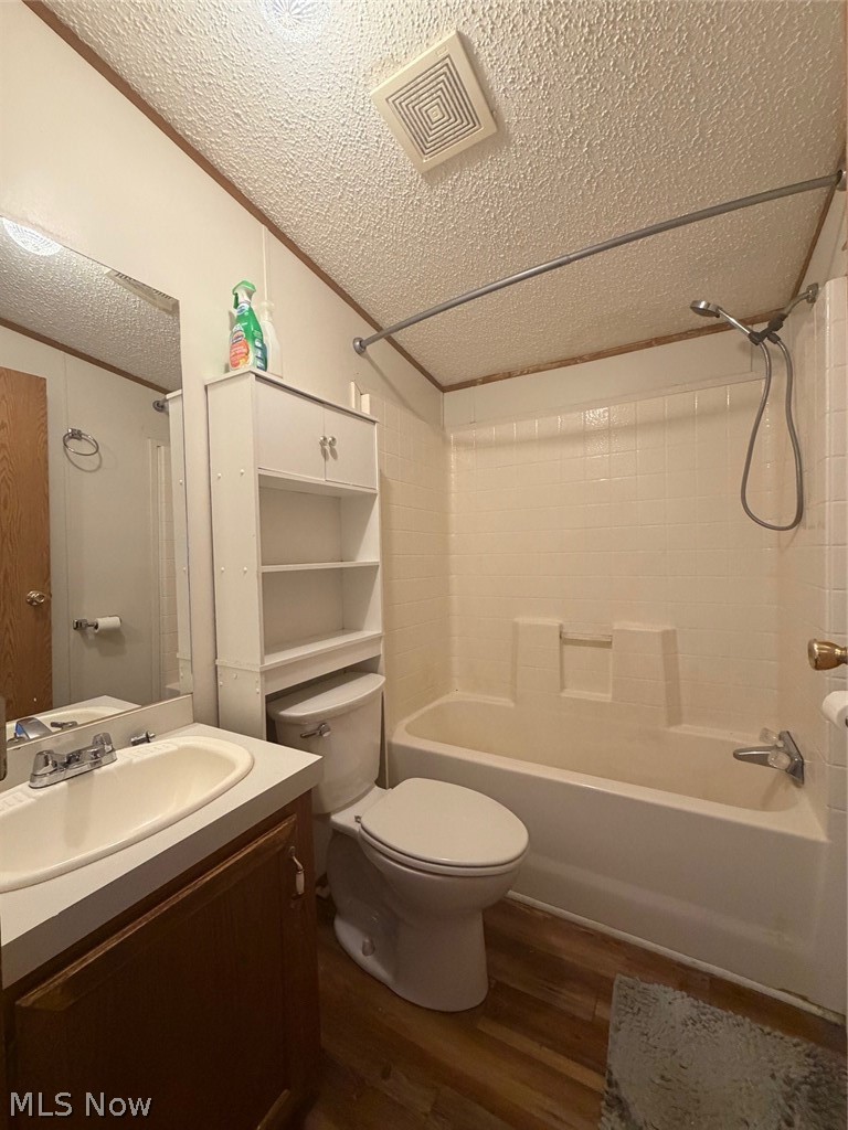 5411 N River Road W Geneva OH 44041