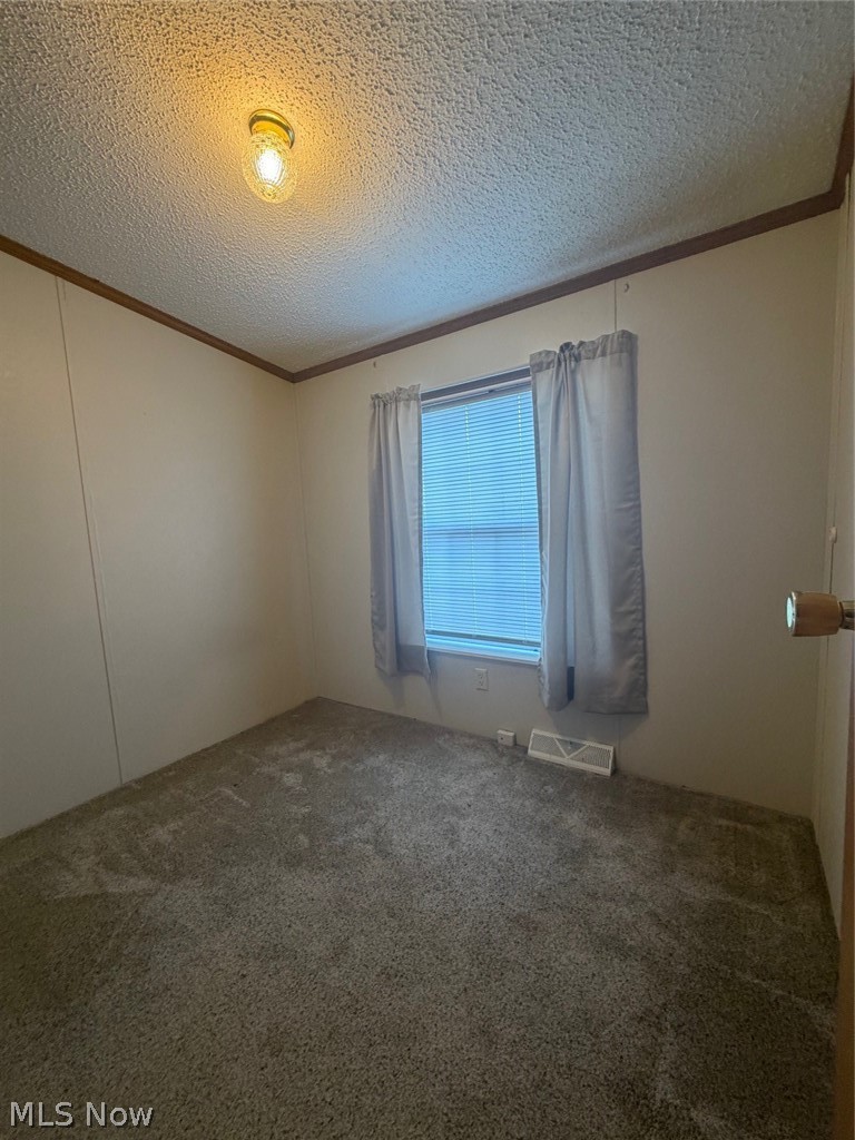 5411 N River Road W Geneva OH 44041