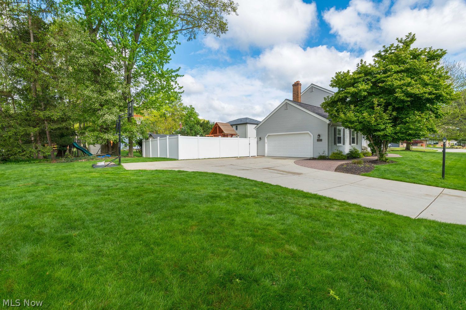 2220 Beechwood Drive Westlake OH 44145