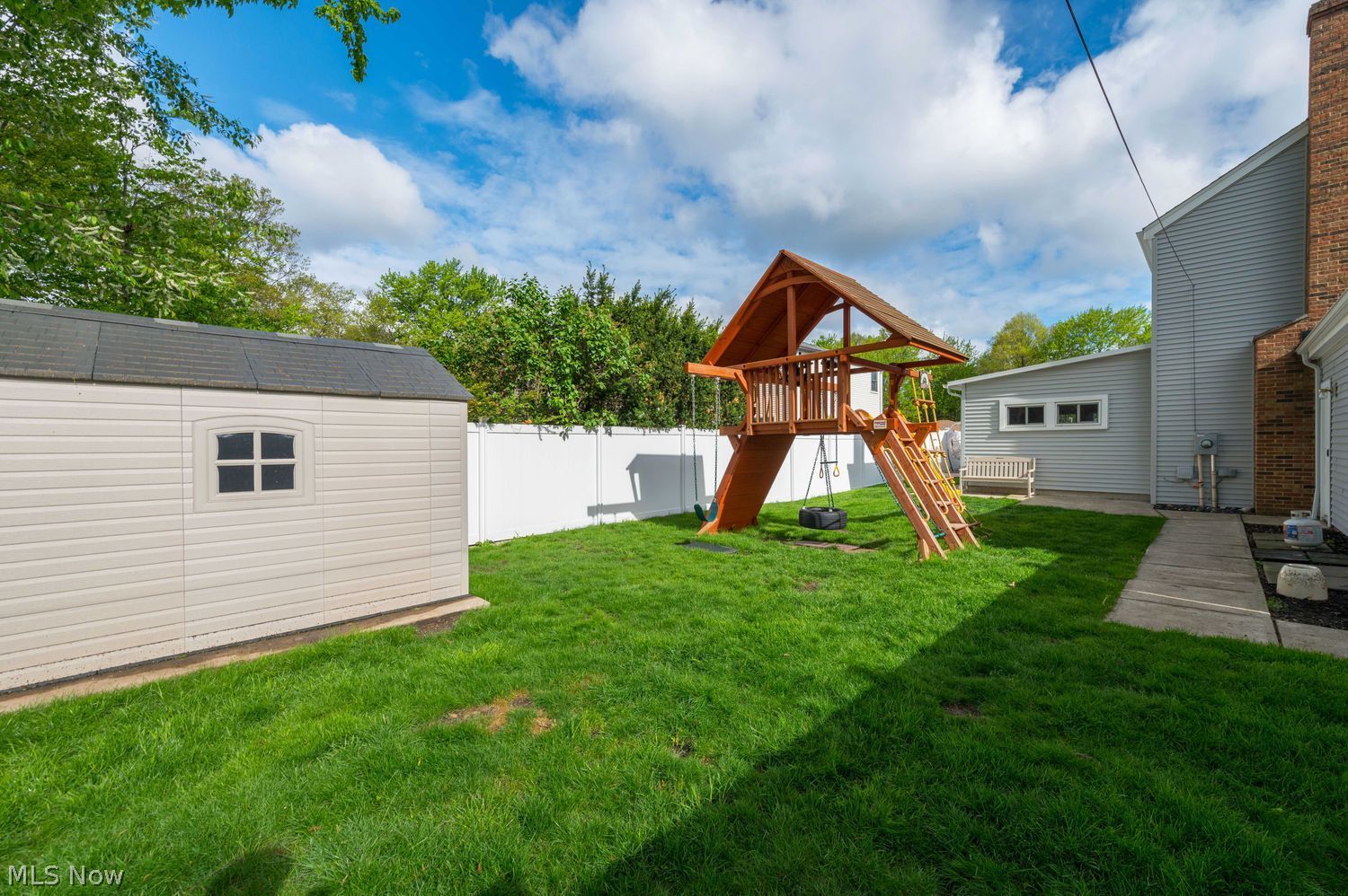 2220 Beechwood Drive Westlake OH 44145