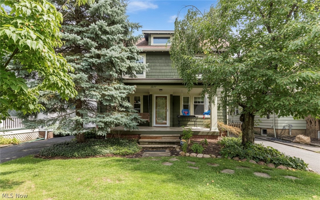 2257 Briarwood Road Cleveland Heights OH 44118