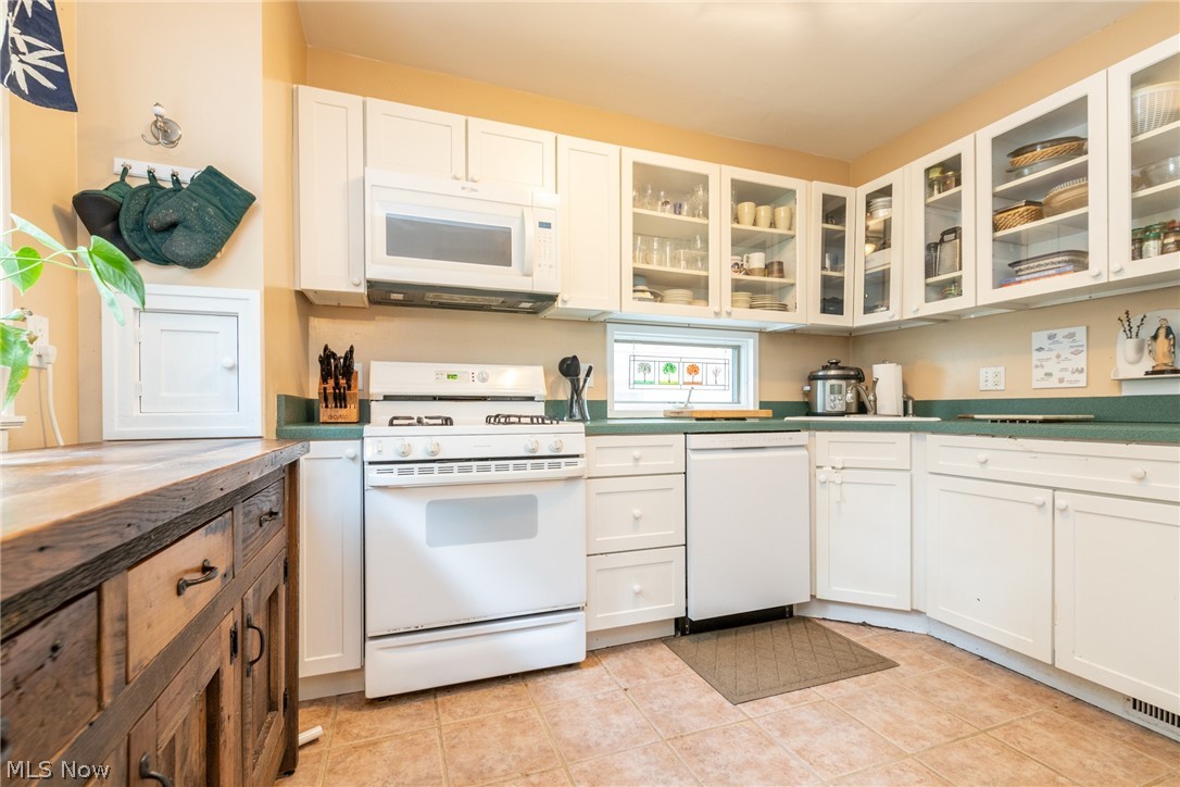 2257 Briarwood Road Cleveland Heights OH 44118