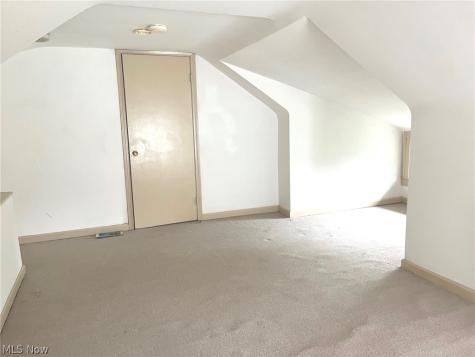 2257 Briarwood Road Cleveland Heights OH 44118